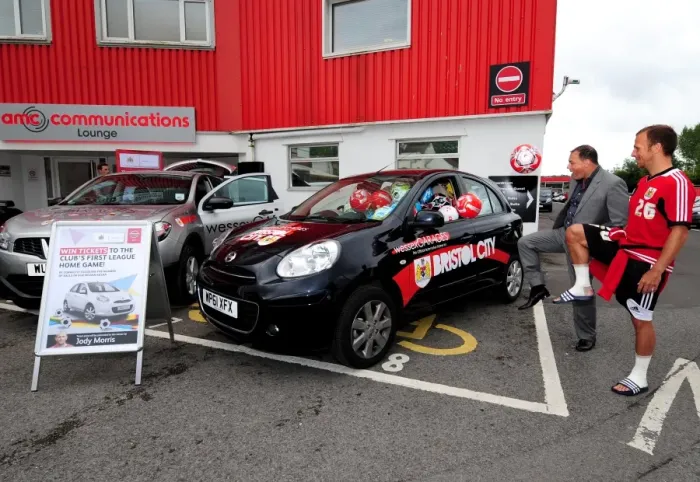 Framed Print : Bristol City Football Club: Jody Morris and Keith Brock Filling a Car with Footballs at Open Day (Joe Meredith / Josephmeredith, 30 / 07 / 2012) Framed Print : Bristol City Football Club: Jody Morris and Keith Brock Filling a Car with Footballs at Open Day (Joe Meredith / Josephmeredith, 30 / 07 / 2012)