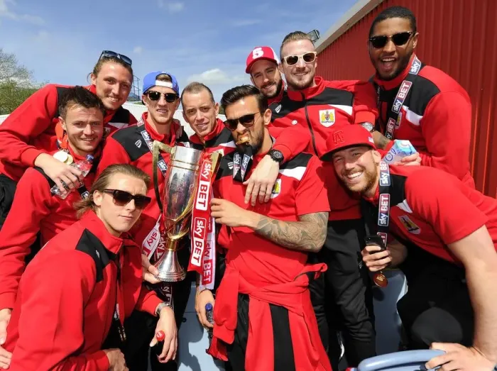 Framed Print : Bristol City Football Club: Champions Bus Parade, May 2015 Framed Print : Bristol City Football Club: Champions Bus Parade, May 2015