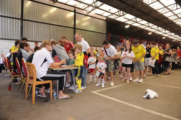 Framed Print : Bristol City Football Club: Championship Open Day at Ashton Gate - Fans Queue for Autographs Framed Print : Bristol City Football Club: Championship Open Day at Ashton Gate - Fans Queue for Autographs