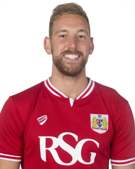 Framed Print : Bristol City Football Club: Derrick Williams in Deep Focus during Training (2015) Framed Print : Bristol City Football Club: Derrick Williams in Deep Focus during Training (2015)