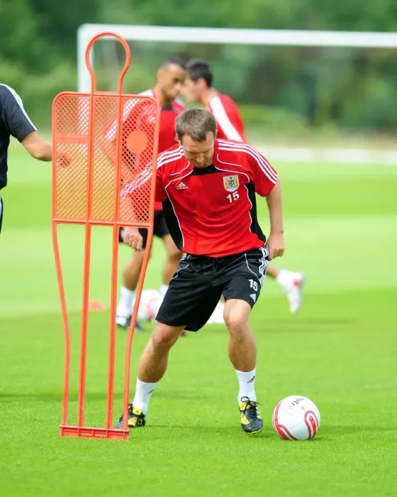 Framed Print : Bristol City Football Club: Gavin Williams in Pre-Season Training Framed Print : Bristol City Football Club: Gavin Williams in Pre-Season Training
