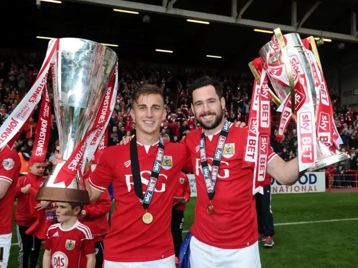 Framed Print : Bristol City Football Club: Joe Bryan and Greg Cunningham Lift Sky Bet League One and JPT Trophies, Ashton Gate, 03.05.2015 Framed Print : Bristol City Football Club: Joe Bryan and Greg Cunningham Lift Sky Bet League One and JPT Trophies, Ashton Gate, 03.05.2015