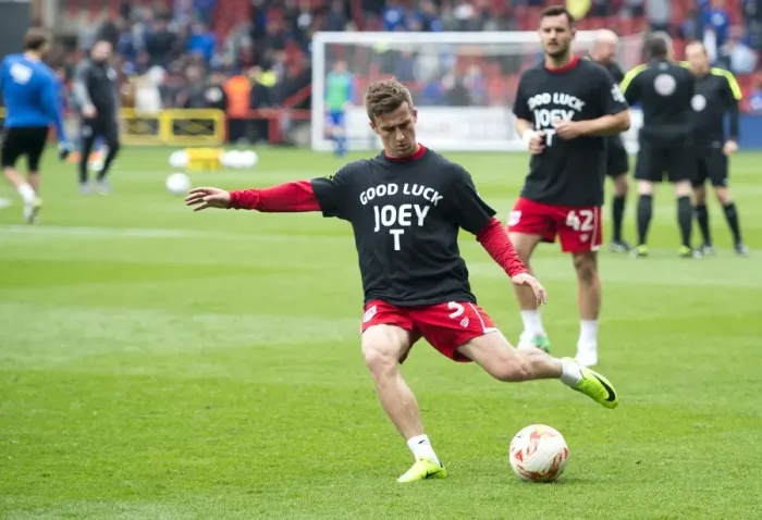 Framed Print : Bristol City Football Club: Joe Bryan in Warm-Up Ahead of Bristol City vs Birmingham City (07-05-2017) Framed Print : Bristol City Football Club: Joe Bryan in Warm-Up Ahead of Bristol City vs Birmingham City (07-05-2017)