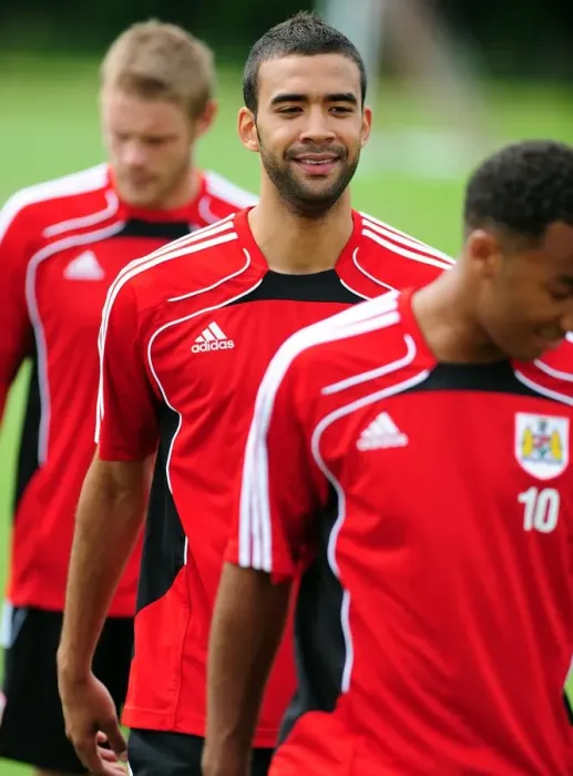 Framed Print : Bristol City Football Club: Liam Fontaine in Full Swing during Pre-Season Training