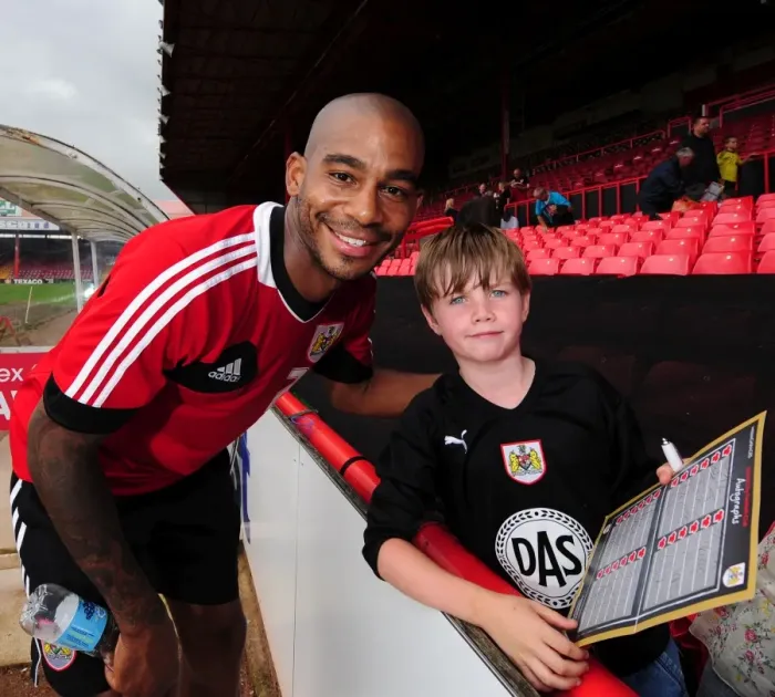 Framed Print : Bristol City Football Club: Marvin Elliott and Fan Connect at Pre-Season Open Day Framed Print : Bristol City Football Club: Marvin Elliott and Fan Connect at Pre-Season Open Day