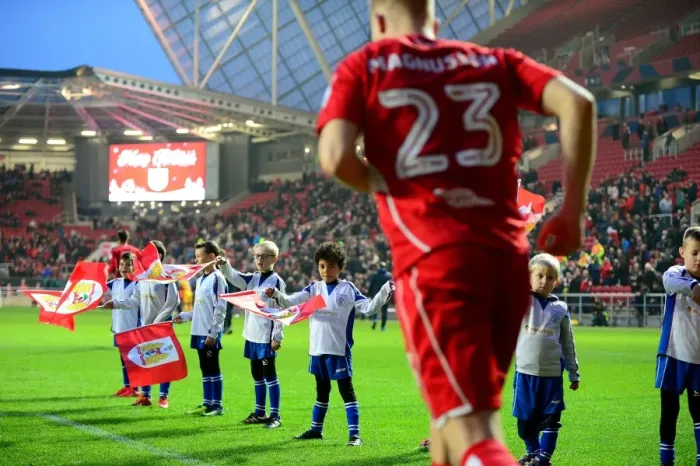 Framed Print : Bristol City Football Club: Preston North End Players Form Guard of Honor at Ashton Gate, December 17, 2016 Framed Print : Bristol City Football Club: Preston North End Players Form Guard of Honor at Ashton Gate, December 17, 2016