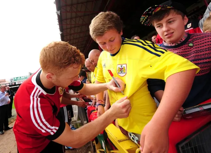 Framed Print : Bristol City Football Club: Ryan Taylor Engages with Fans at Pre-Season Open Day Framed Print : Bristol City Football Club: Ryan Taylor Engages with Fans at Pre-Season Open Day