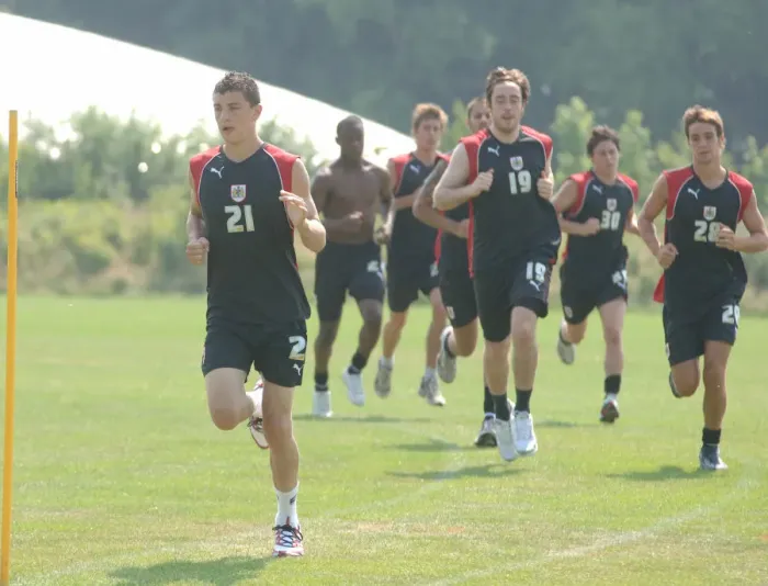 Framed Print : Bristol City Football Club: Behind the Scenes at 2006-07 Training Sessions, Bristol City Training Ground Framed Print : Bristol City Football Club: Behind the Scenes at 2006-07 Training Sessions, Bristol City Training Ground