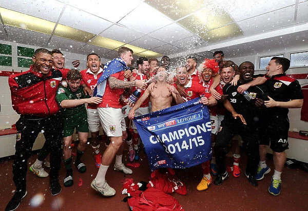 Bristol City Football Club: Unforgettable Championship Win - Champagne-Soaked Celebrations in the Changing Room (Joe Meredith / JMP, 18 / 04 / 2015)