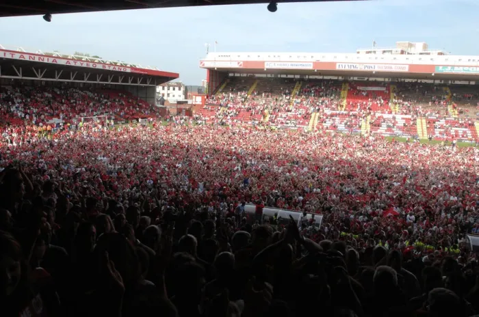 Framed Print : Bristol City Football Club: Unforgettable Moment of Promotion - Thrilled Fans Invade the Pitch