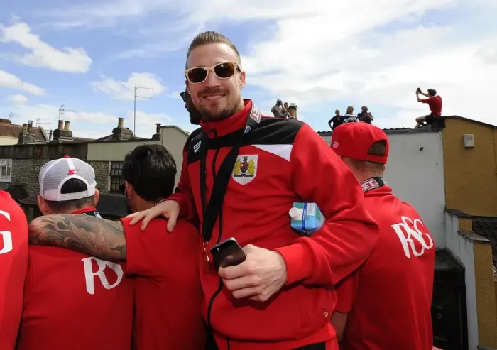 Framed Print : Bristol City Football Club's Championship Winning Team Celebrates with Open Top Bus Tour (Wade Elliott on Bus, Joe Meredith / JMP Photo, 04 / 05 / 2015) Framed Print : Bristol City Football Club's Championship Winning Team Celebrates with Open Top Bus Tour (Wade Elliott on Bus, Joe Meredith / JMP Photo, 04 / 05 / 2015)