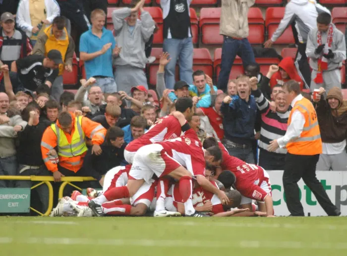Framed Print : Bristol City Football Team Celebrating Victory Against Sheffield United Framed Print : Bristol City Football Team Celebrating Victory Against Sheffield United
