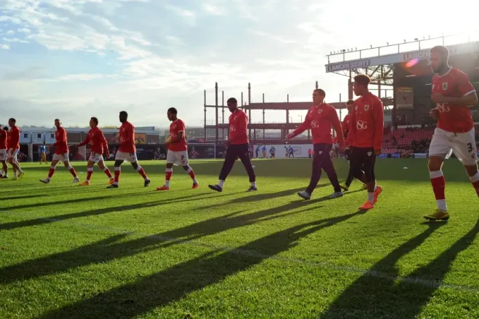 Framed Print : Bristol City Football Team Warming Up Before Kick-off Against Preston North End (Nizaam Jones, 2014) Framed Print : Bristol City Football Team Warming Up Before Kick-off Against Preston North End (Nizaam Jones, 2014)