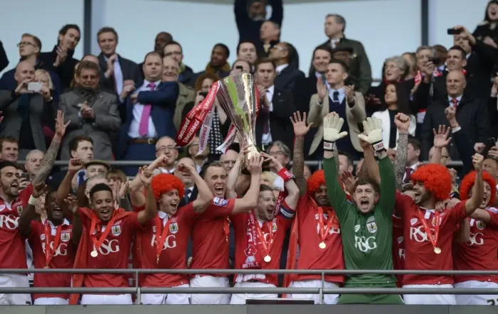 Framed Print : Bristol City Footballers Celebrate Johnstone's Paint Trophy Victory with Aaron Wilbraham and Wade Elliott at Wembley Stadium Framed Print : Bristol City Footballers Celebrate Johnstone's Paint Trophy Victory with Aaron Wilbraham and Wade Elliott at Wembley Stadium