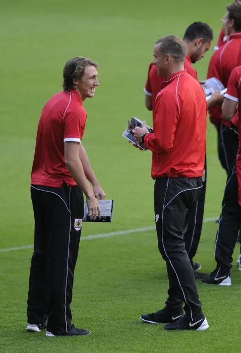 Framed Print : Bristol City Footballers Luke Ayling and Aaron Wilbraham Studying Match Program Before Port Vale Clash Framed Print : Bristol City Footballers Luke Ayling and Aaron Wilbraham Studying Match Program Before Port Vale Clash