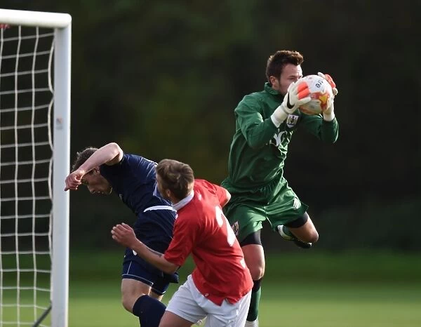 Bristol City Goalkeeper Dave Richards Saves Millwall Shot - Football Action Image