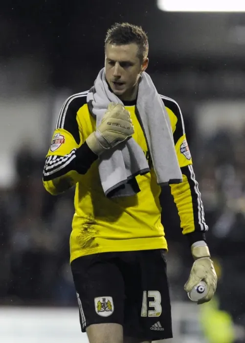 Framed Print : Bristol City Goalkeeper Elliott Parish in Action at Griffin Park against Brentford, Sky Bet League One, 2014 Framed Print : Bristol City Goalkeeper Elliott Parish in Action at Griffin Park against Brentford, Sky Bet League One, 2014