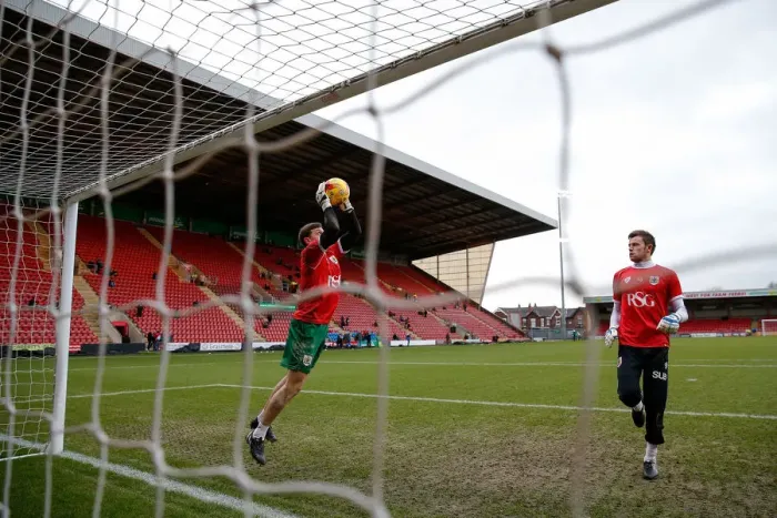 Framed Print : Bristol City Goalkeepers Prepare for Crewe Alexandra Clash: Frank Fielding and Dave Richards in Focus Framed Print : Bristol City Goalkeepers Prepare for Crewe Alexandra Clash: Frank Fielding and Dave Richards in Focus