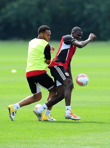 Bristol City: Intense Training Battle between Yannick Bolasie and Aaron Holland