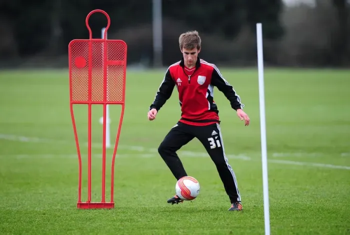 Framed Print : Bristol City: Joe Bryan in Training Focus