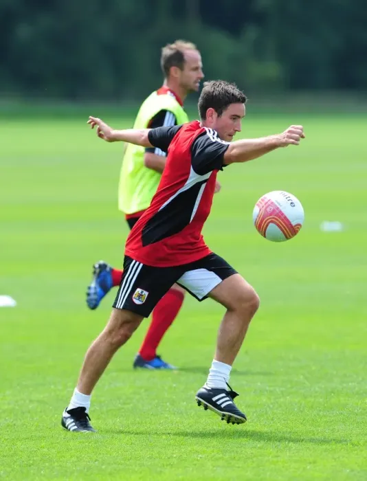 Framed Print : Bristol City: Lee Johnson Kicks Off Pre-Season Training with Squad Framed Print : Bristol City: Lee Johnson Kicks Off Pre-Season Training with Squad