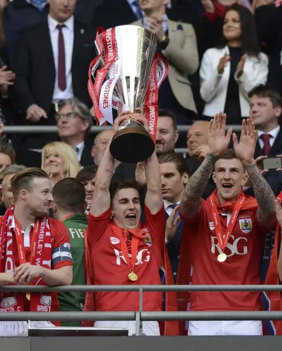 Framed Print : Bristol City Lifts Johnstone's Paint Trophy: Joe Bryan Celebrates Victory Against Walsall at Wembley Stadium Framed Print : Bristol City Lifts Johnstone's Paint Trophy: Joe Bryan Celebrates Victory Against Walsall at Wembley Stadium