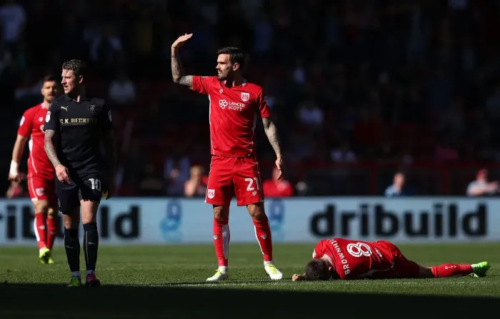 Framed Print : Bristol City: Marlon Pack Signals for Treatment for Josh Brownhill