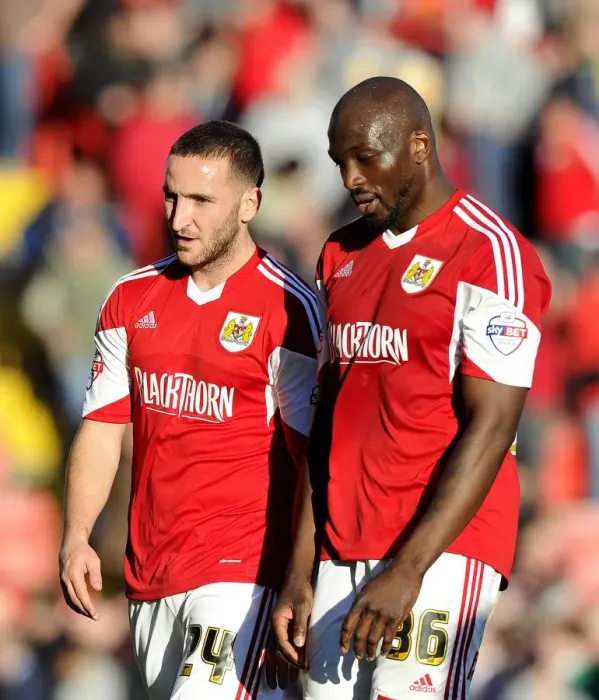 Framed Print : Bristol City: Martin Paterson and Nyron Nosworthy Make Debut Against Swindon Town, March 15, 2014 Framed Print : Bristol City: Martin Paterson and Nyron Nosworthy Make Debut Against Swindon Town, March 15, 2014