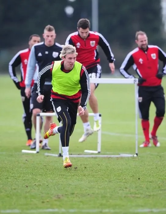 Framed Print : Bristol City: Martyn Woolford in Training Focus Framed Print : Bristol City: Martyn Woolford in Training Focus