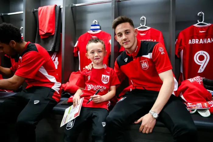 Framed Print : Bristol City Mascots Pre-Match Dressing Room Visit - Sky Bet Championship
