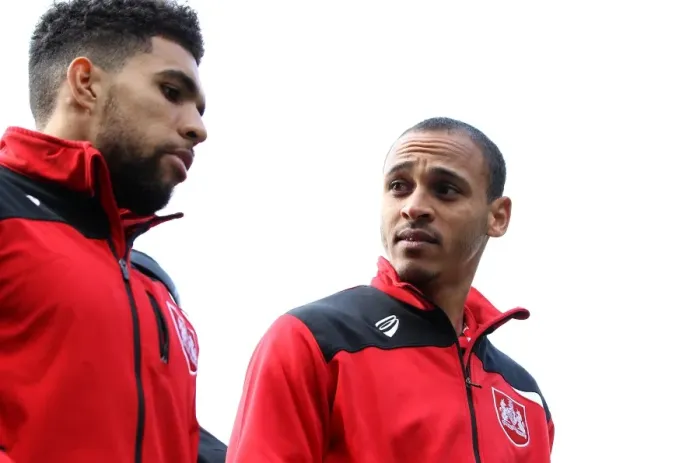 Framed Print : Bristol City: Odemwingie and Golbourne in Deep Conversation at Craven Cottage (Fulham v Bristol City, Sky Bet Championship) Framed Print : Bristol City: Odemwingie and Golbourne in Deep Conversation at Craven Cottage (Fulham v Bristol City, Sky Bet Championship)