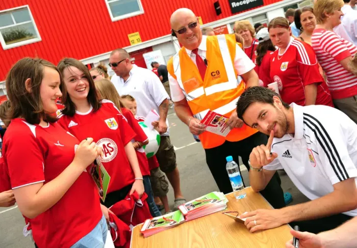 Framed Print : Bristol City Open Day: A Peek into the First Team's Season 10-11 Training Sessions Framed Print : Bristol City Open Day: A Peek into the First Team's Season 10-11 Training Sessions