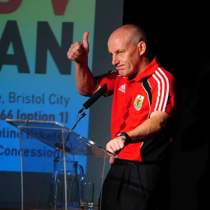 Framed Print : Bristol City Open Day: Behind the Scenes of the First Team's Training Sessions (Season 10-11)