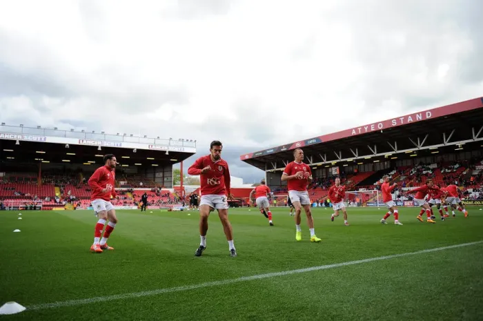 Framed Print : Bristol City Players Prepare for Sky Bet League One Clash Against Chesterfield