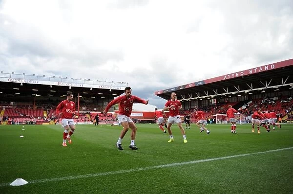 Bristol City Players Warm Up Ahead of Bristol City v Chesterfield, Sky Bet League One (11 / 10 / 2014)