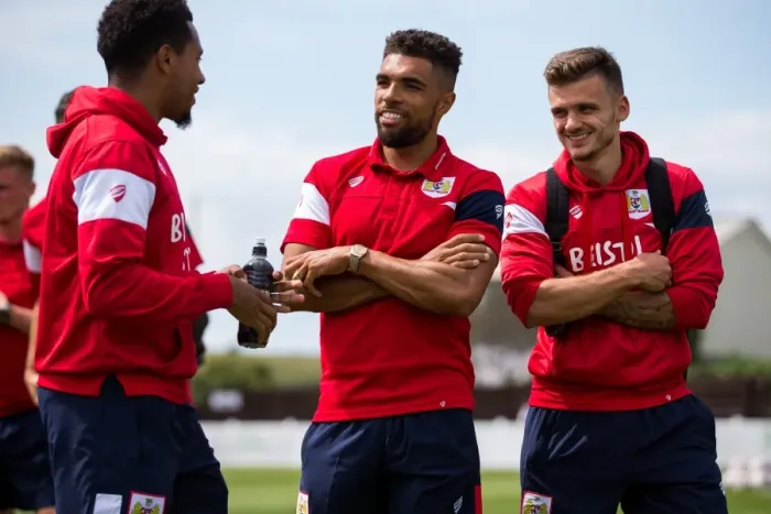 Framed Print : Bristol City Players Watch as Manor Farm and Bristol Clash in Pre-Season Friendly (09 / 07 / 2017) Framed Print : Bristol City Players Watch as Manor Farm and Bristol Clash in Pre-Season Friendly (09 / 07 / 2017)