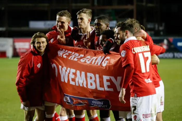 Framed Print : Bristol City Reach Wembley: Thrilling 1-1 Draw (5-3 Agg.) vs Gillingham - On to the Final!