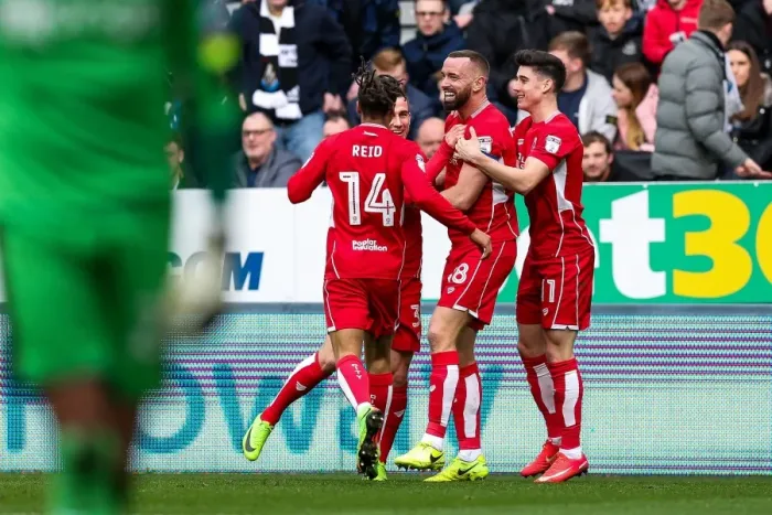 Framed Print : Bristol City Shocks Newcastle: Aaron Wilbraham Scores Stunner for the Lead (25.02.2017) Framed Print : Bristol City Shocks Newcastle: Aaron Wilbraham Scores Stunner for the Lead (25.02.2017)