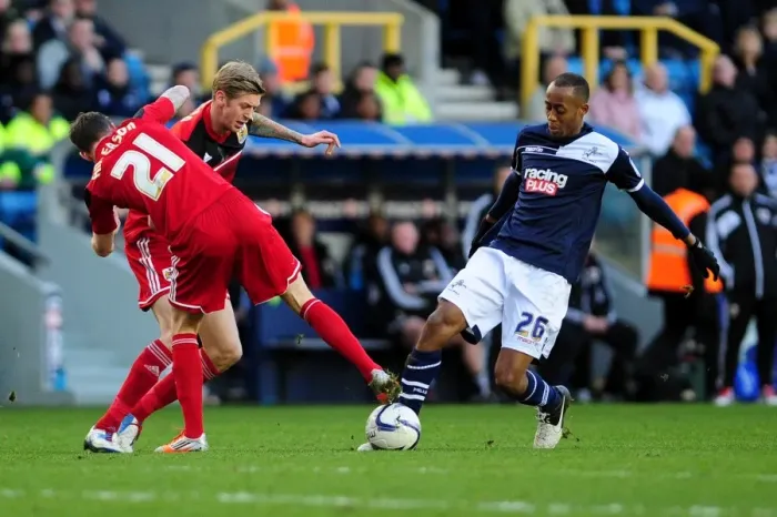 Framed Print : Bristol City Shuts Down Millwall's Nadjim Abdou with Paul Anderson and Jon Stead