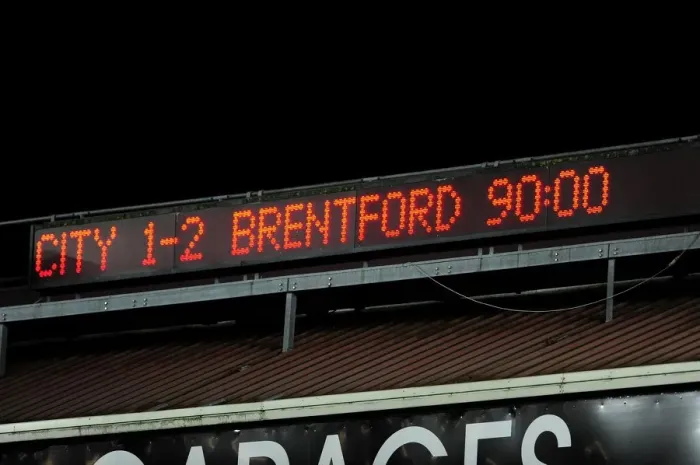 Framed Print : Bristol City Suffer 1-2 Defeat Against Brentford at Ashton Gate, Sky Bet League One (October 2013)