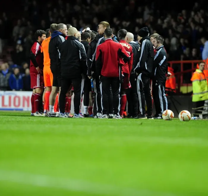 Framed Print : Bristol City Team Huddle: Unity Amidst Npower Championship Battle - Bristol City V Birmingham City (16-04-2013) Framed Print : Bristol City Team Huddle: Unity Amidst Npower Championship Battle - Bristol City V Birmingham City (16-04-2013)