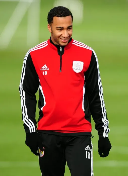 Framed Print : Bristol City: Training Session with Nicky Maynard