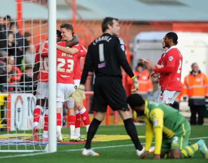 Framed Print : Bristol City: Triumphant Celebration - Joe Bryan, Jay Emmanuel-Thomas, Matt Smith Framed Print : Bristol City: Triumphant Celebration - Joe Bryan, Jay Emmanuel-Thomas, Matt Smith