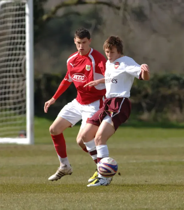 Framed Print : Bristol City U18s vs Arsenal U18s: Youth Cup Showdown Framed Print : Bristol City U18s vs Arsenal U18s: Youth Cup Showdown