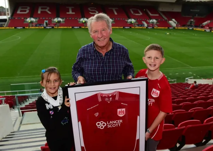 Framed Print : Bristol City v Nottingham Forest 011016