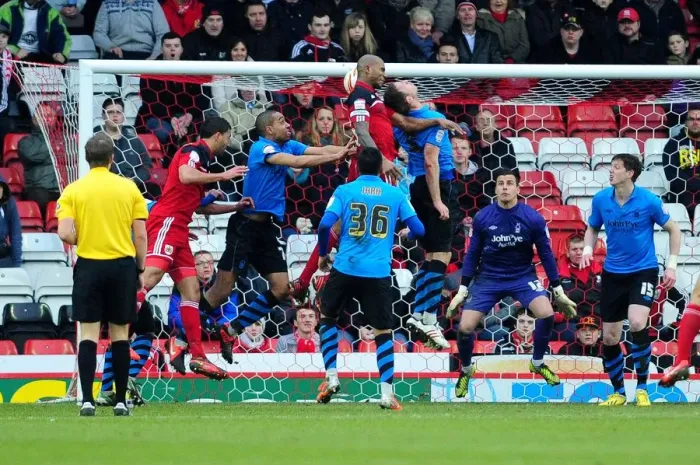 Framed Print : Bristol City V Nottingham Forest 090213 Framed Print : Bristol City V Nottingham Forest 090213