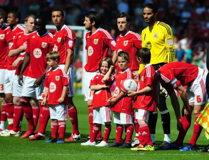 Framed Print : Bristol City v Nottingham Forest Framed Print : Bristol City v Nottingham Forest