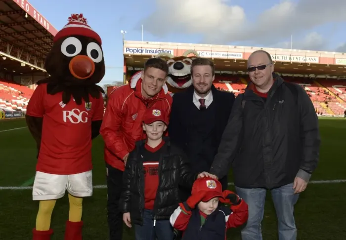 Framed Print : Bristol City vs AFC Telford United in FA Cup: Intense Moment at Ashton Gate