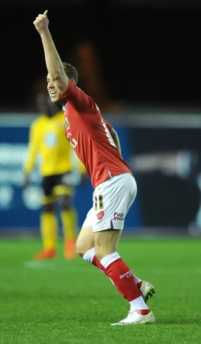 Framed Print : Bristol City vs AFC Wimbledon: Scott Wagstaff in Action at Ashton Gate, November 11, 2014 (Johnstone Paint Trophy)