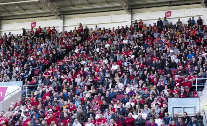 Framed Print : Bristol City vs Barnsley: Crowds Pack Ashton Gate Stadium, 2017 Framed Print : Bristol City vs Barnsley: Crowds Pack Ashton Gate Stadium, 2017